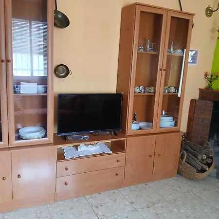 Paqui Holiday home Lobras